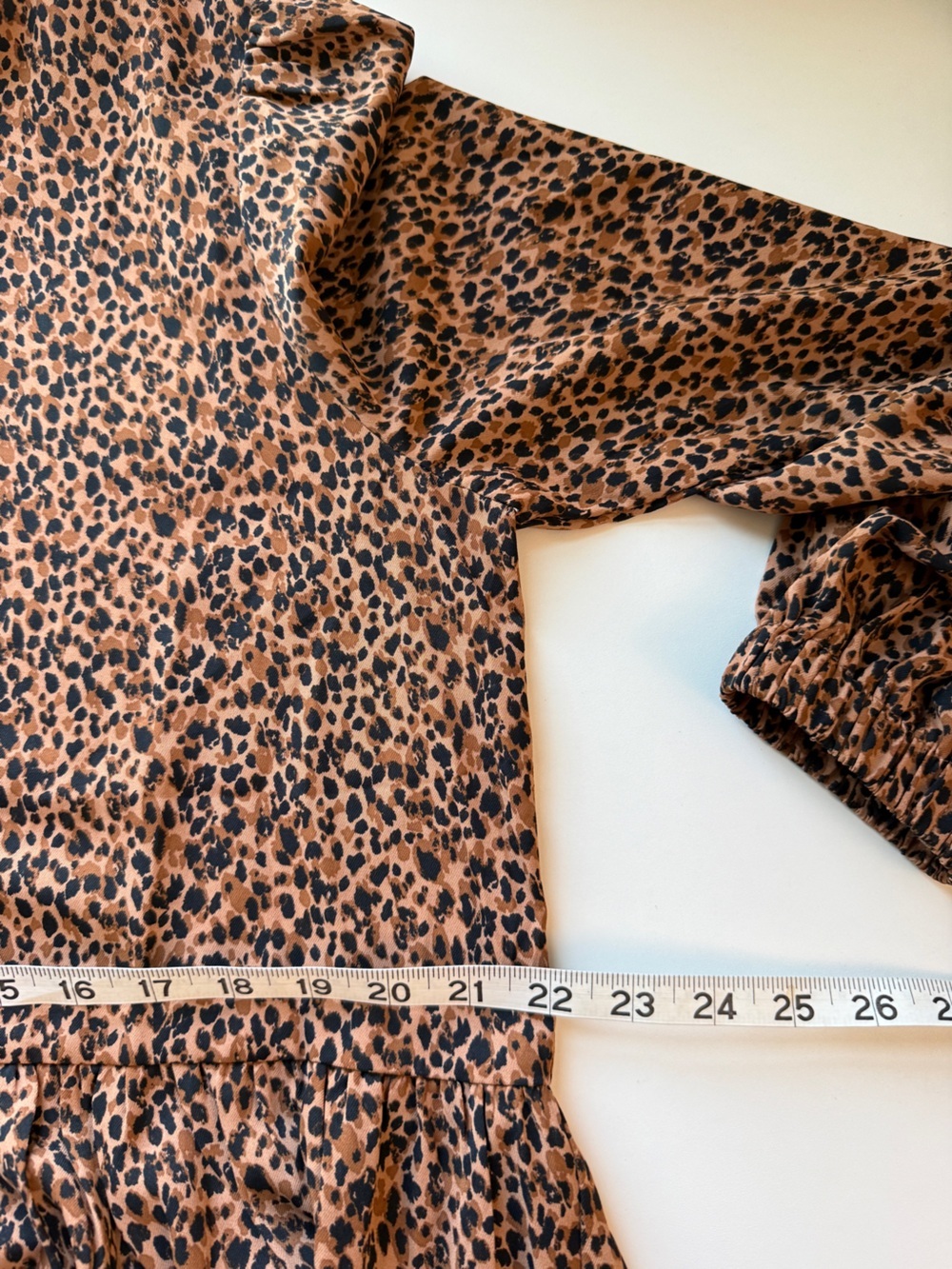 Tuckernuck Pomander Place Leopard Carlota Peplum Blouse Large - Picture 13 of 14
